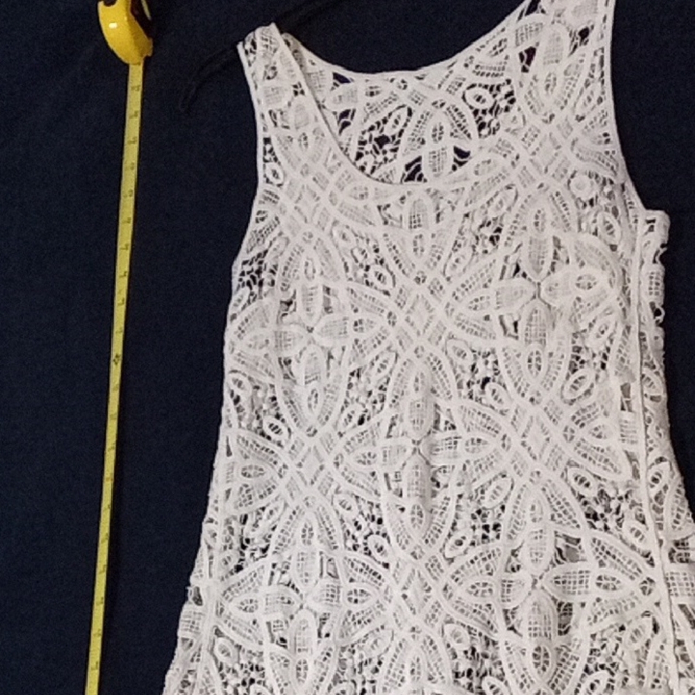 White Lace Sleeveless Dress